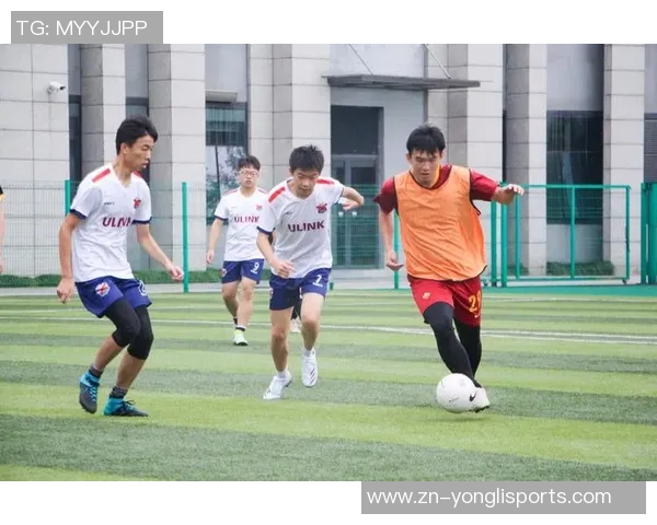 足球活球的魅力与技巧解析让你在赛场上尽显风采与实力